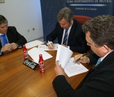 Fuentes y Cocacola-w1289-h1289