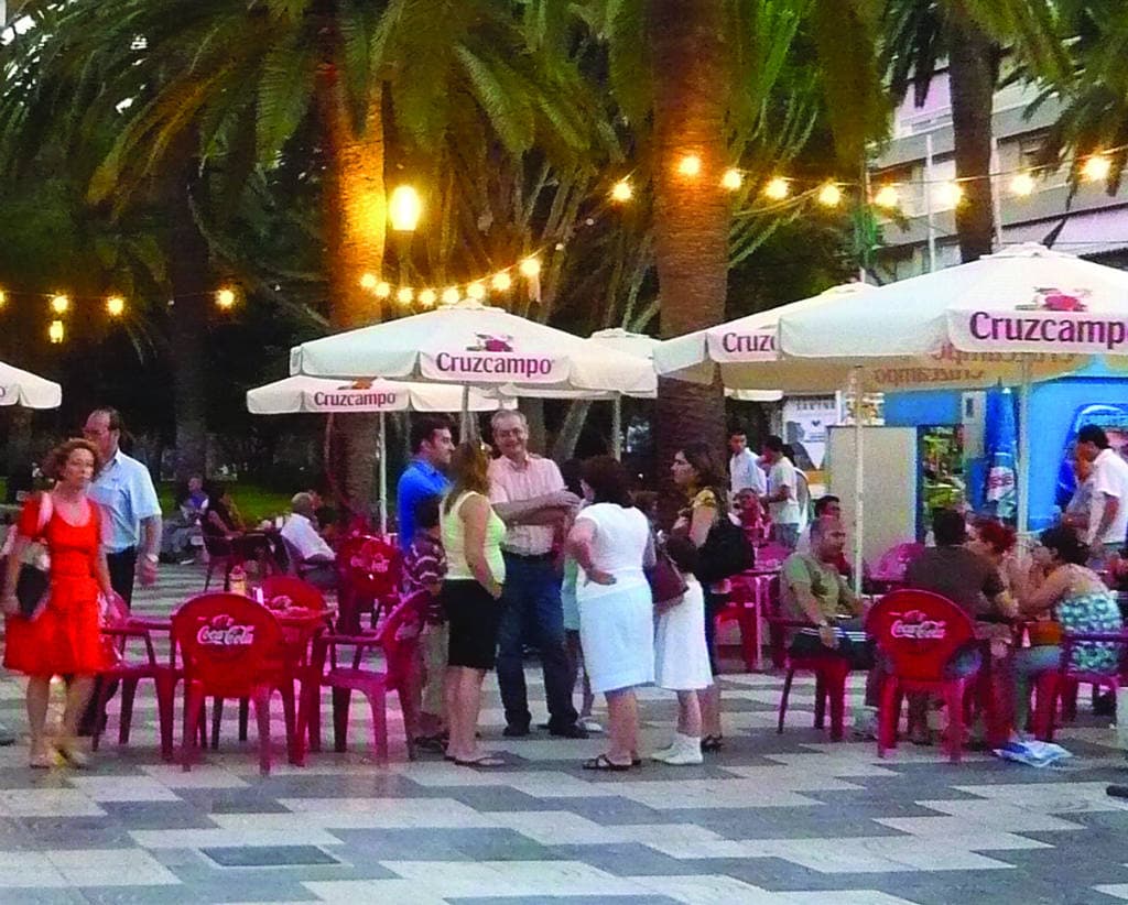 Toda la provincia de Granada vuelve a la normalidad, menos la Costa y Alpujarra que seguirán en Nivel 1
