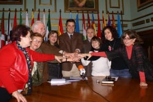 La Mesa de la Coordinación de apoyo a las Familias motrileñas firma el protocolo de sus funciones