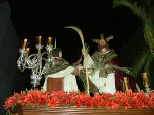 La hermandad de La Borriquita lleva alegría y color a las calles motrileñas en la tarde del Domingo de Ramos