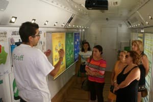 El ‘Bus del Reciclaje’ hace parada en Calahonda