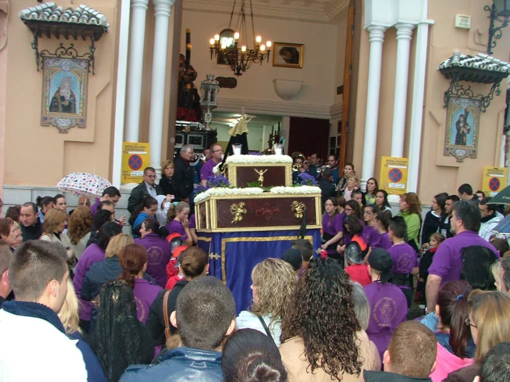 El mal tiempo hace suspender la salida procesional del Cristo de Burgos el Sábado de Pasion