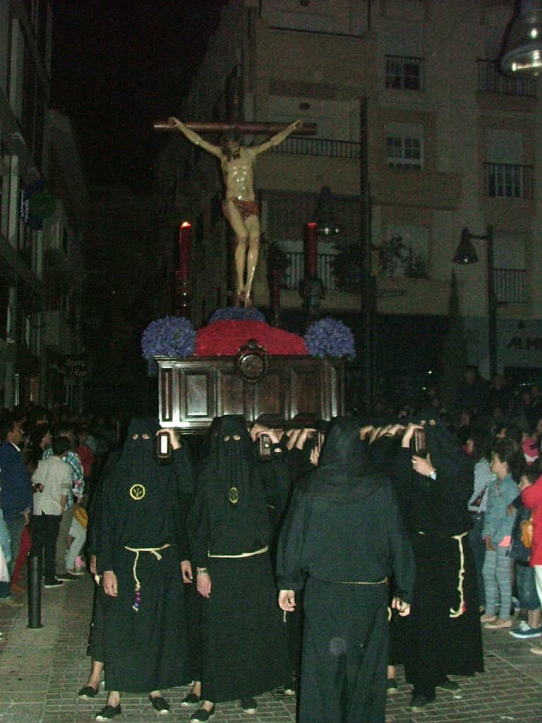 JUEVES SANTO La Buena ;uerte impone respeto y solemnidad a la madrugada del Viernes Santo