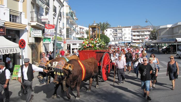 El Ayuntamiento de Salobreña publica las bases de participación en el “Concurso de carrozas de la Romería del Sur”