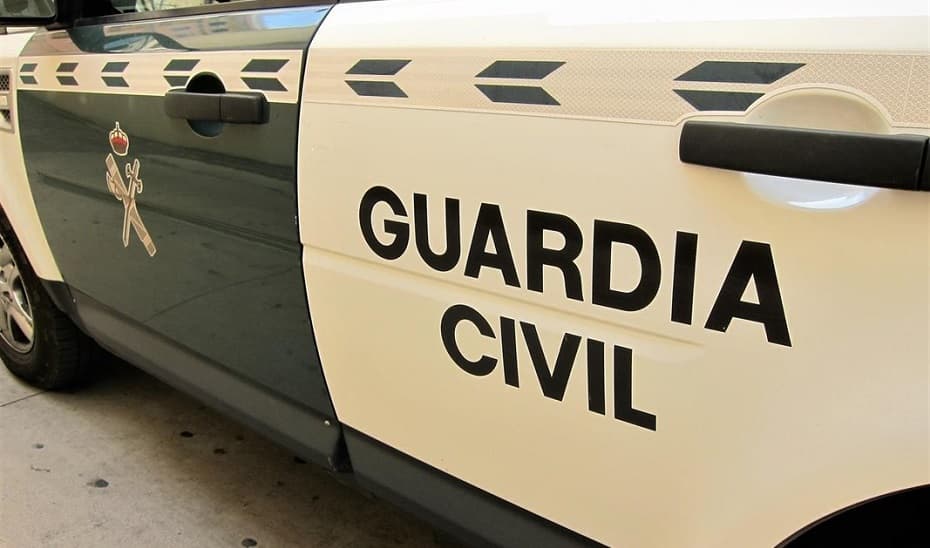 La Guardia Civil investiga a dos individuos por el hurto de 150 kilos de aguacates en una finca de Guájar Fondón