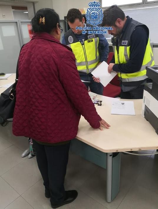 La Policía Nacional destapa en Motril un fraude al Servicio de Empleo Público Estatal (SEPE) de alrededor de 260.000 euros en prestaciones de cobro indebidas