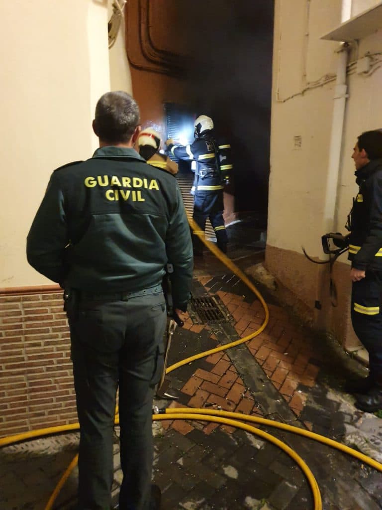 Dos incendios en Almuñécar en 24 horas, en una vivienda y un transformador de electricidad