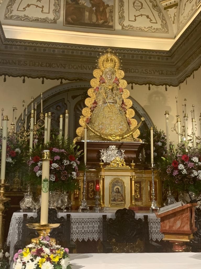Rocieros de la Costa Tropical y provincia han visitado a la Virgen del Rocío en Almonte