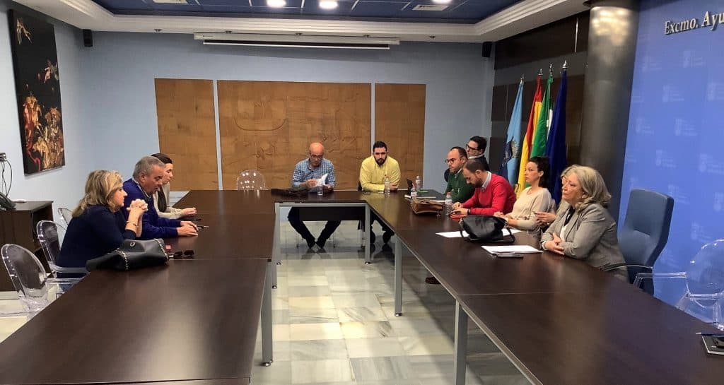 Reunión de los portavoces de los grupos municipales sexitanos para informar sobre los casos de coronavirus