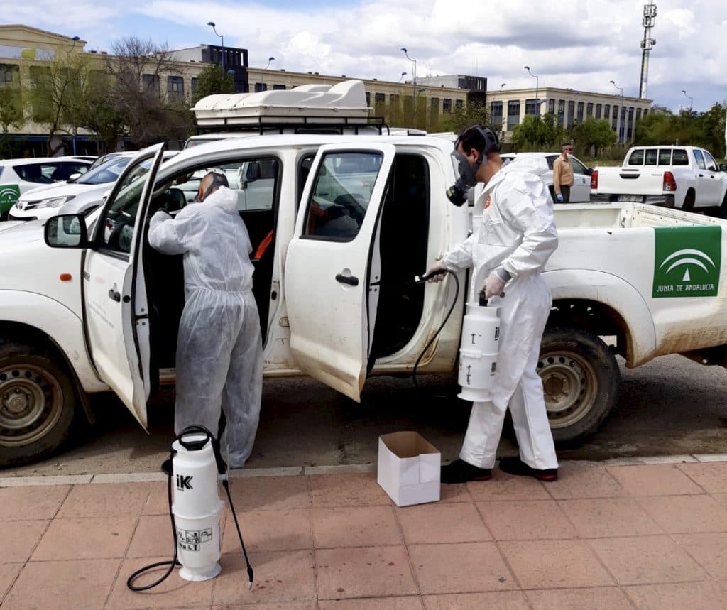 Más medidas: se incorporan efectivos del Infoca a los trabajos de desinfección por el coronavirus