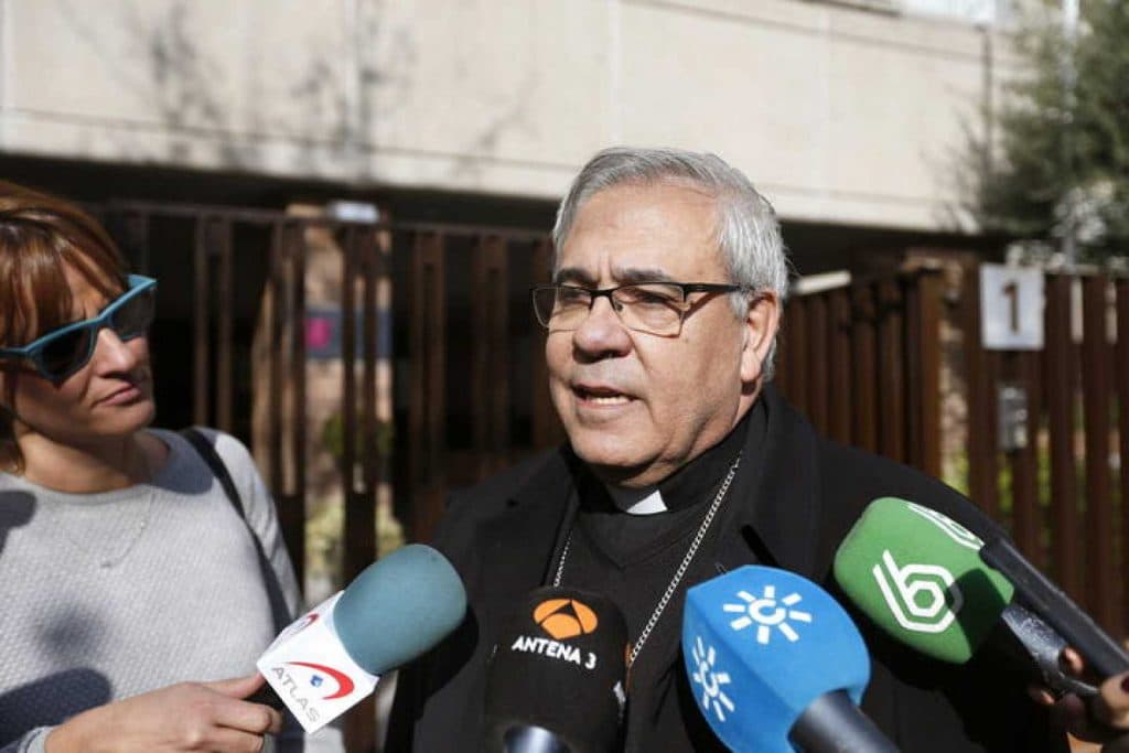 Desalojan a 20 fieles de una misa en la catedral de Granada sin sanción
