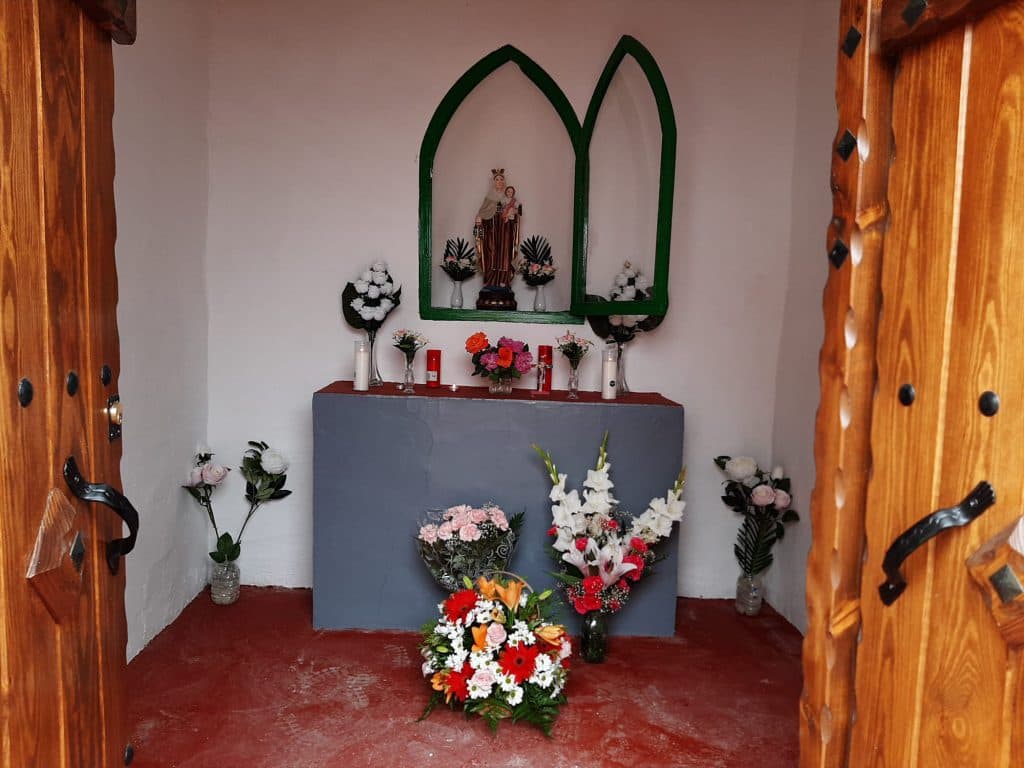 El anejo rubiteño Cortijo Artero bendice su Ermita y la imagen de la Virgen del Carmen