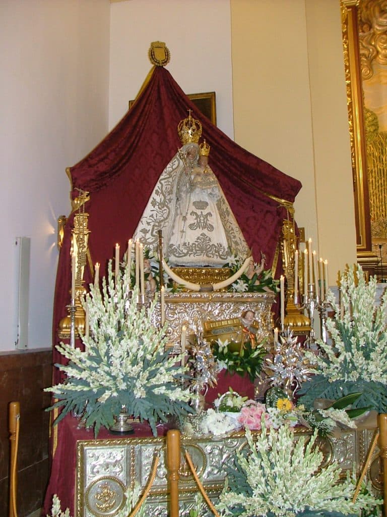 La ofrenda floral de 2020 vuelve al Santuario a causa de la pandemia