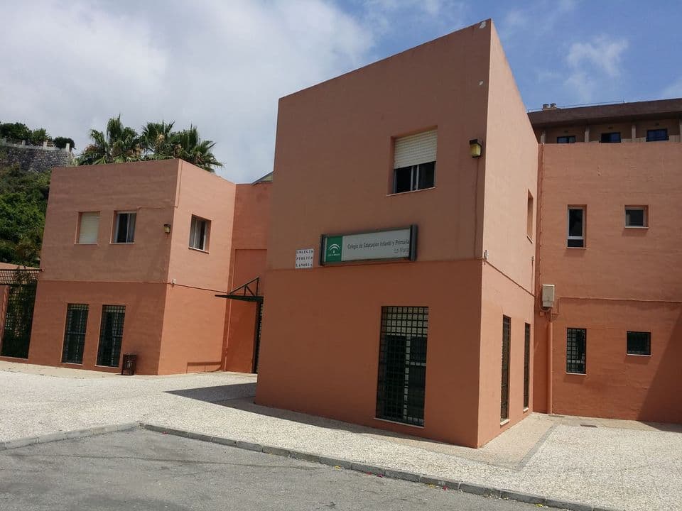 Un profesor del CEIP Las Norias de Almuñécar da positivo por coronavirus