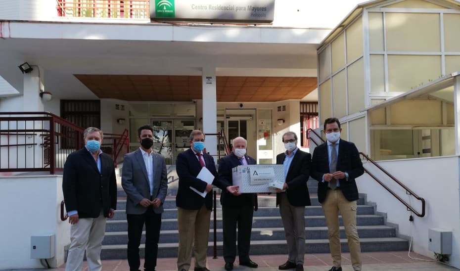Comienza la campaña de gripe a más de 52.000 usuarios de residencias de Andalucía