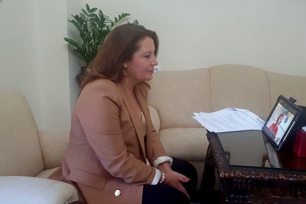 La consejera de Agricultura pone a Rocío Medina como “ejemplo de mujer empresaria, valiente y luchadora” por el campo andaluz“