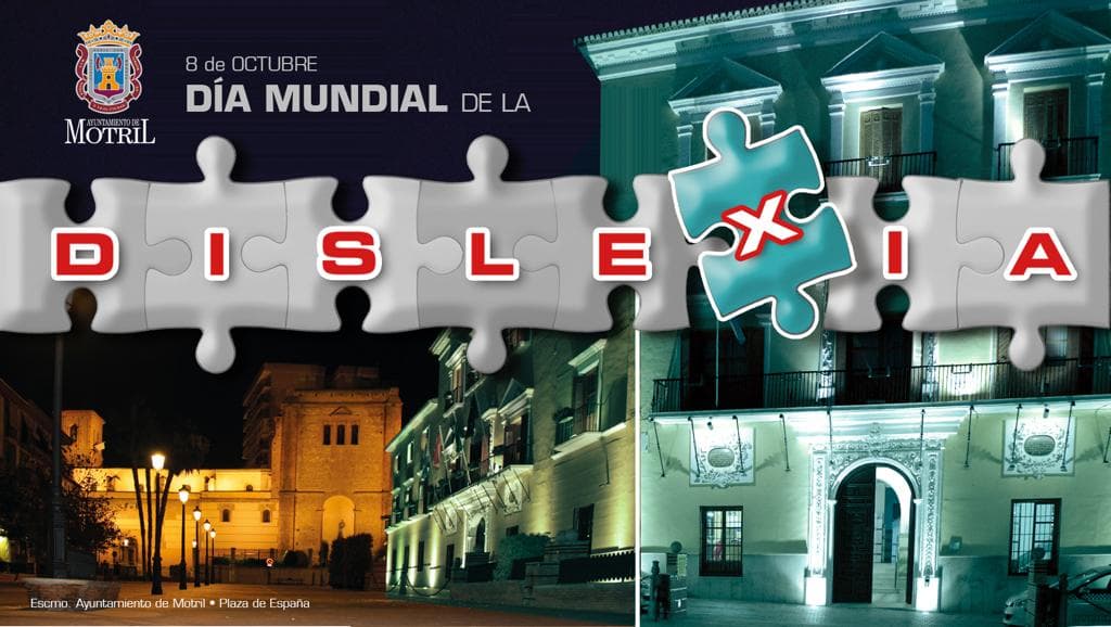 Motril conmemora el Día de la Dislexia iluminando de azul los edificios del Ayuntamiento y CDT