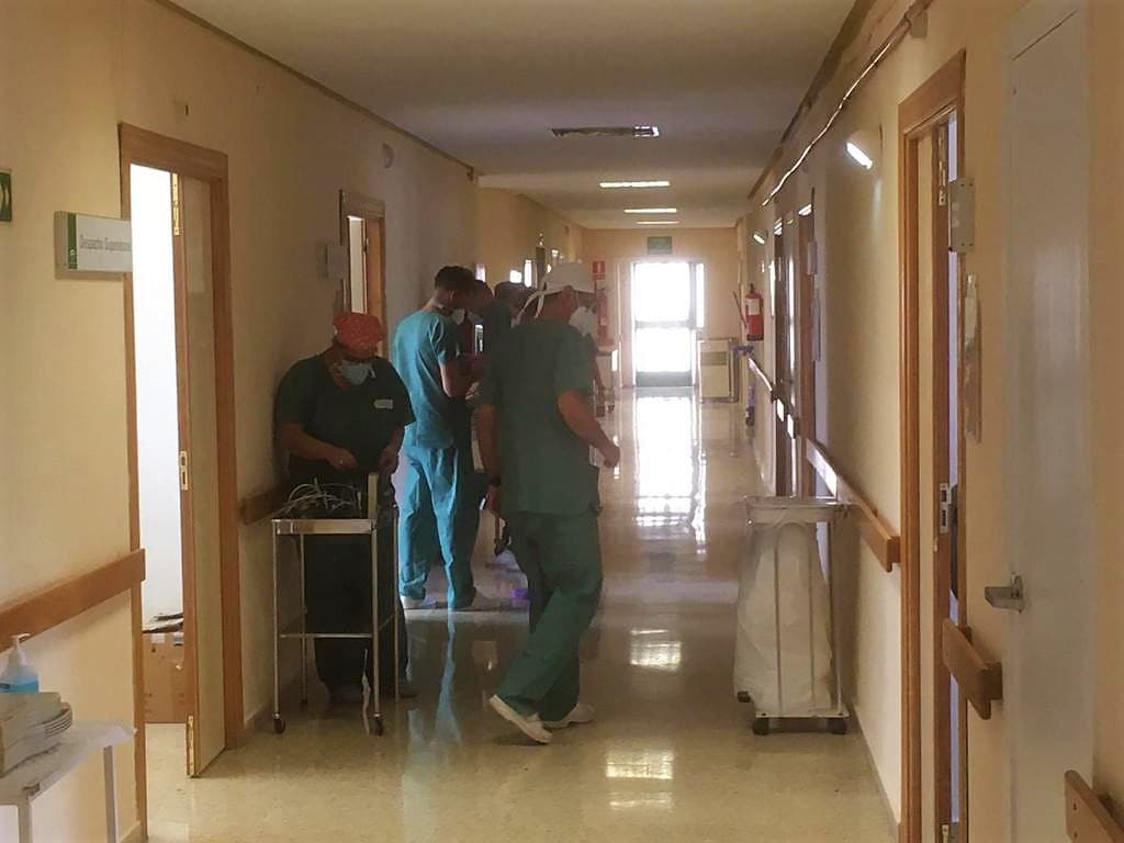 Vuelve a abrirse el antiguo Clínico de Granada para acoger a pacientes con Covid