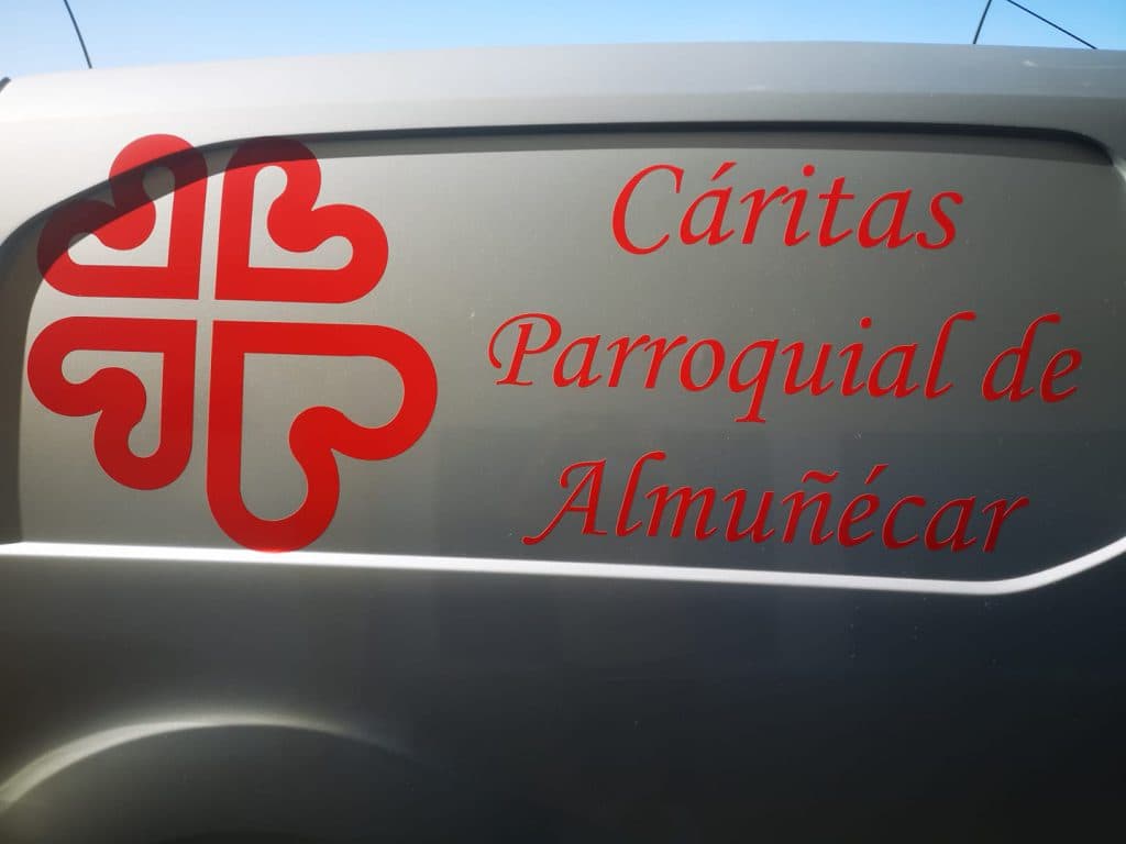 Cáritas Parroquial de Almuñécar reanuda la atención a personas sin hogar