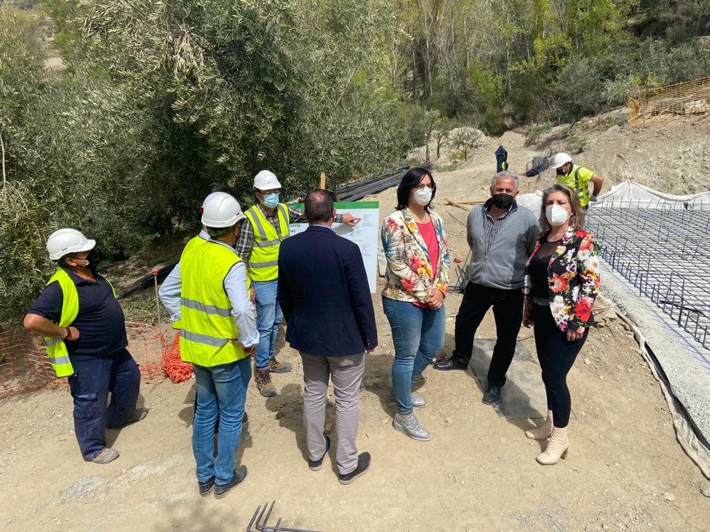 La Junta a construye un nuevo depósito de abastecimiento de agua en Carataunas