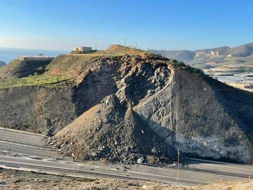 En breve comenzarán a trabajar en el desprendimiento de talud de la A-7, junto al enlace de Castell de Ferro