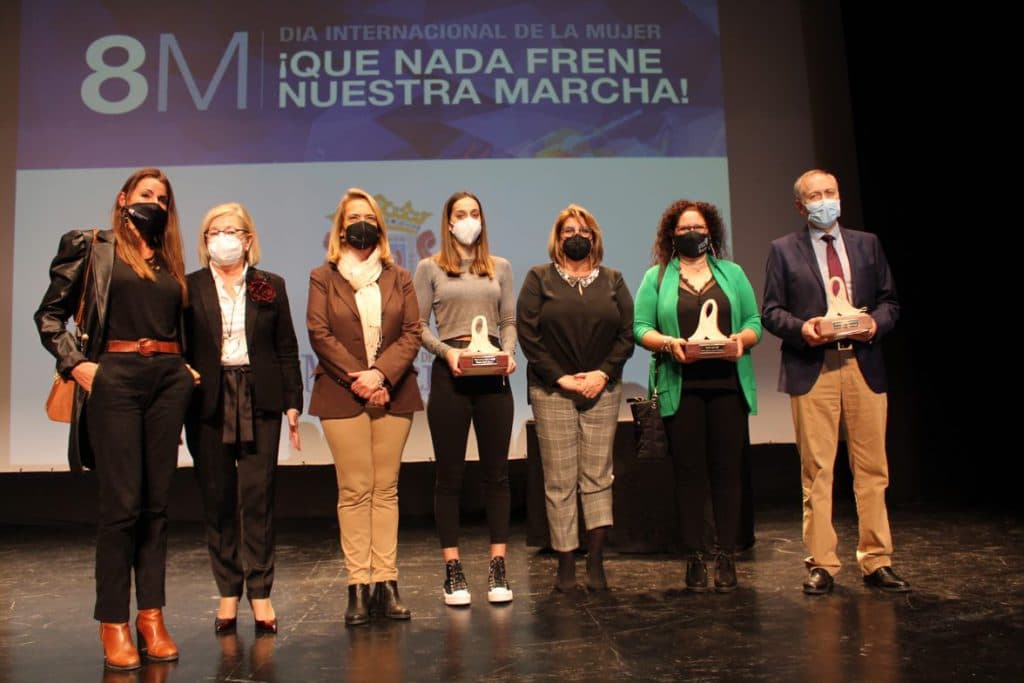 Tamara Frías Molina, Carmen García Fernández y Francisco A. Herrera Fernández reciben los Premios Igualdad 2021