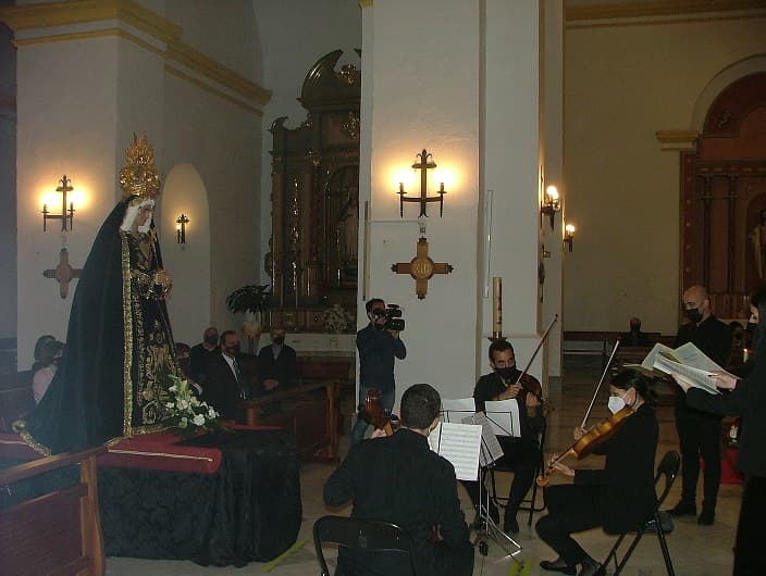 Cantos de gloria en la parroquia de Motril