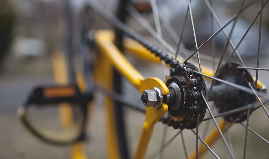 Herido un ciclista tras sufrir una caída en una zona montañosa de La Zubia