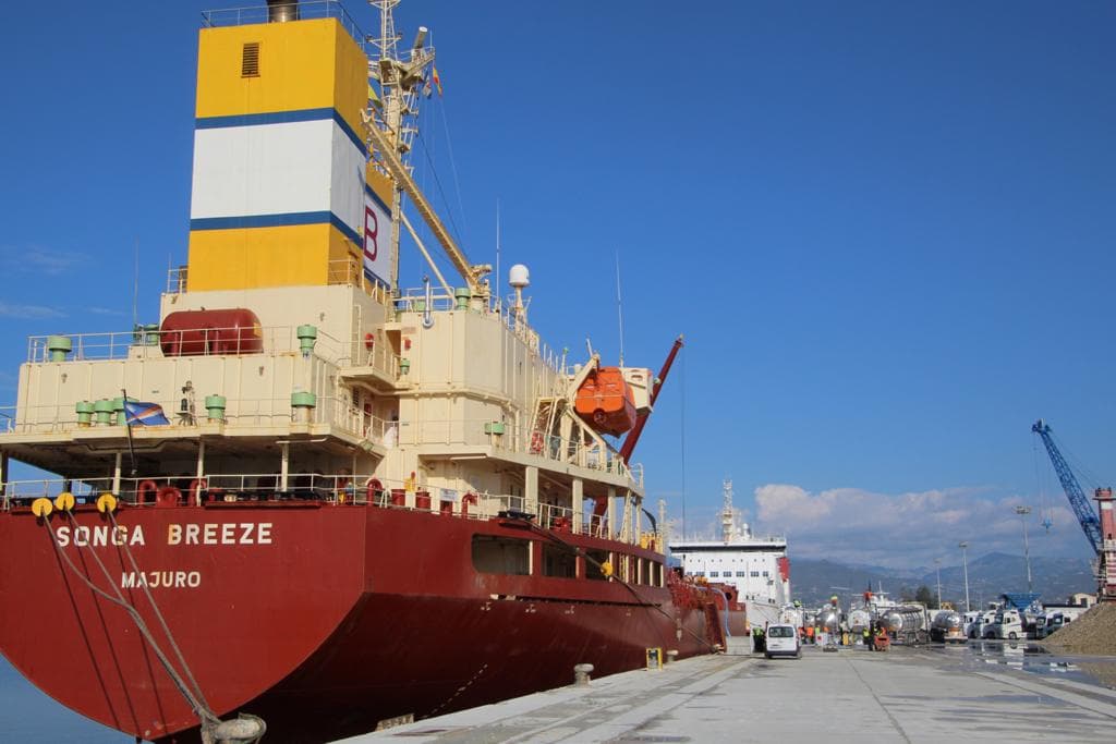 El Puerto de Motril es el tercero de España que más crece en porcentaje de mercancías y el primero peninsular en granel sólido este trimestre