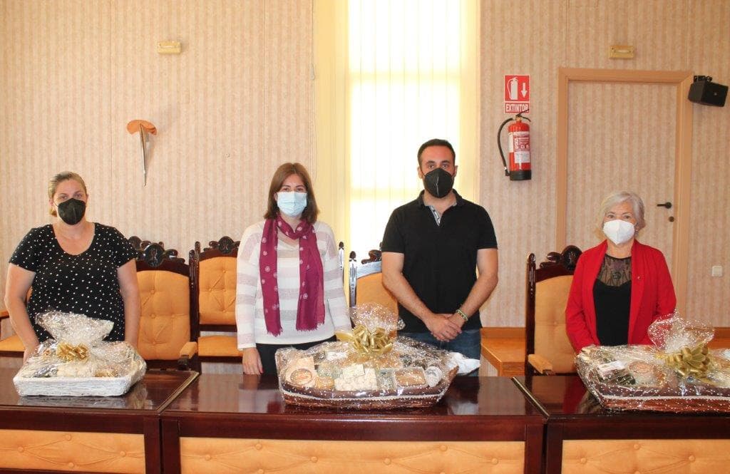 Entrega de premios del Concurso de balcones y fachadas del Día de la Cruz de Salobreña