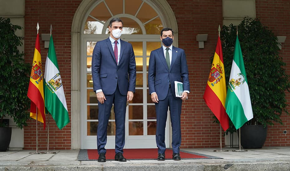 Moreno pide a Sánchez que active una mesa bilateral entre Gobierno y Andalucía, recogida en el Estatuto de Autonomía, para abordar la financiación autonómica
