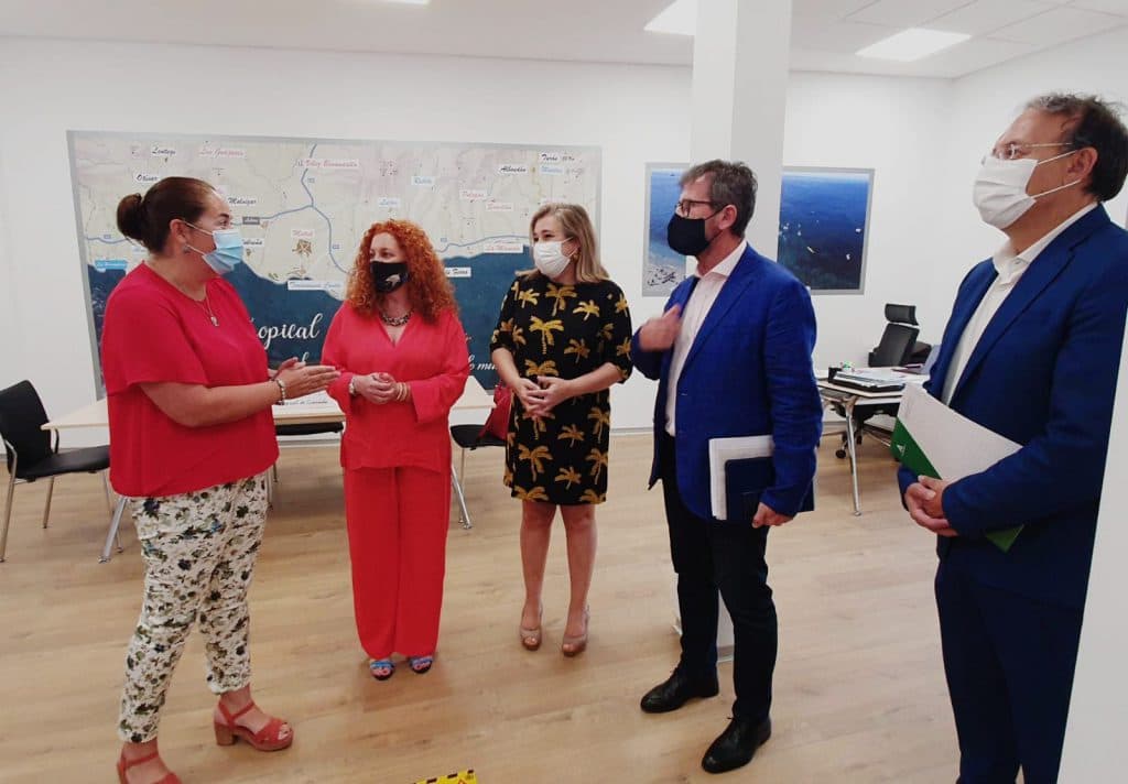 Mancomunidad articulará con la Junta, Diputación y Costas una mesa de trabajo para incluir la Senda Litoral de la Costa Tropical en el Plan de Sostenibilidad en Destino