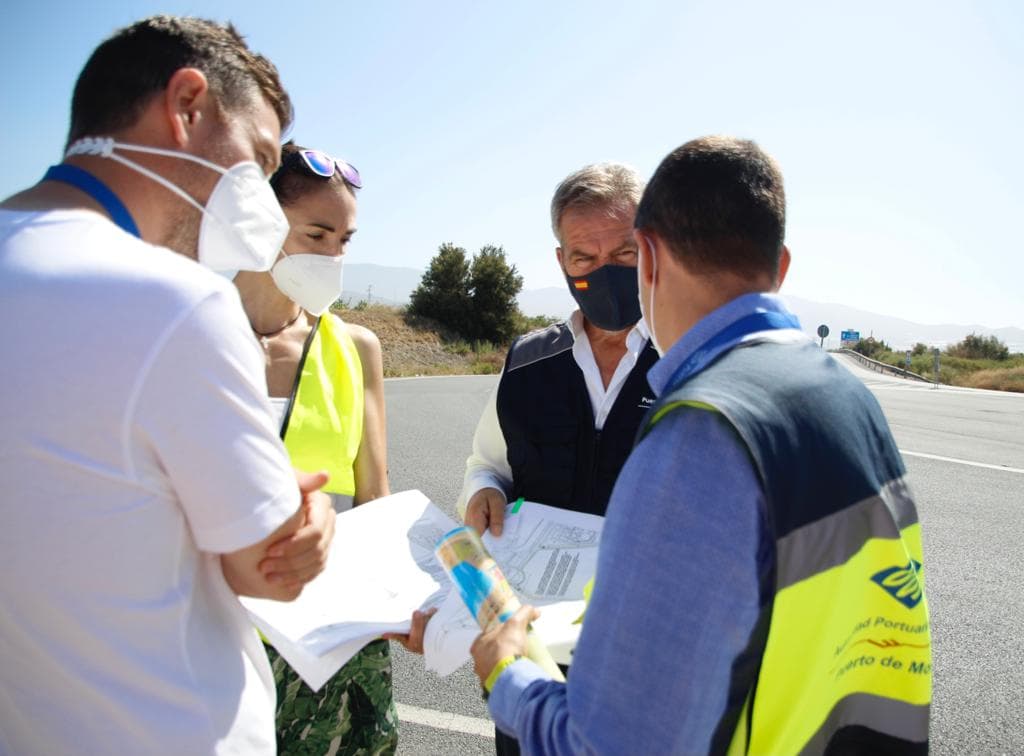 El Puerto de Motril inicia la construcción de un vial directo para dar entrada a mercancías de grandes dimensiones desde la autovía