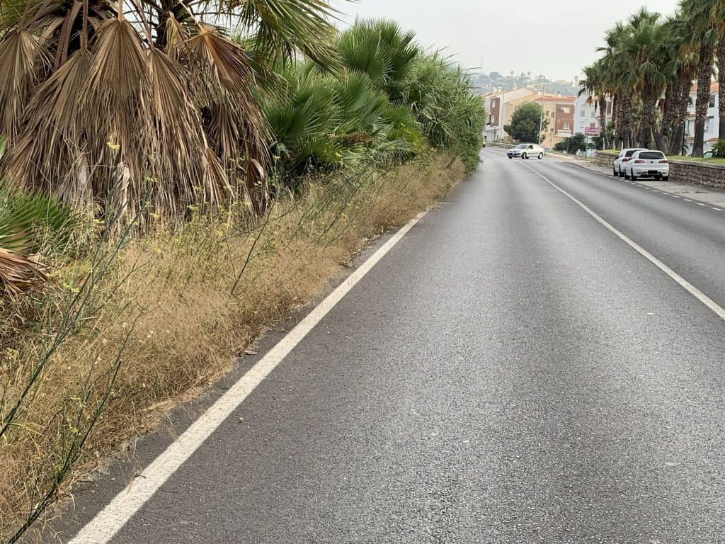 El PSOE pide la limpieza urgente de los arcenes de la Ronda de Poniente