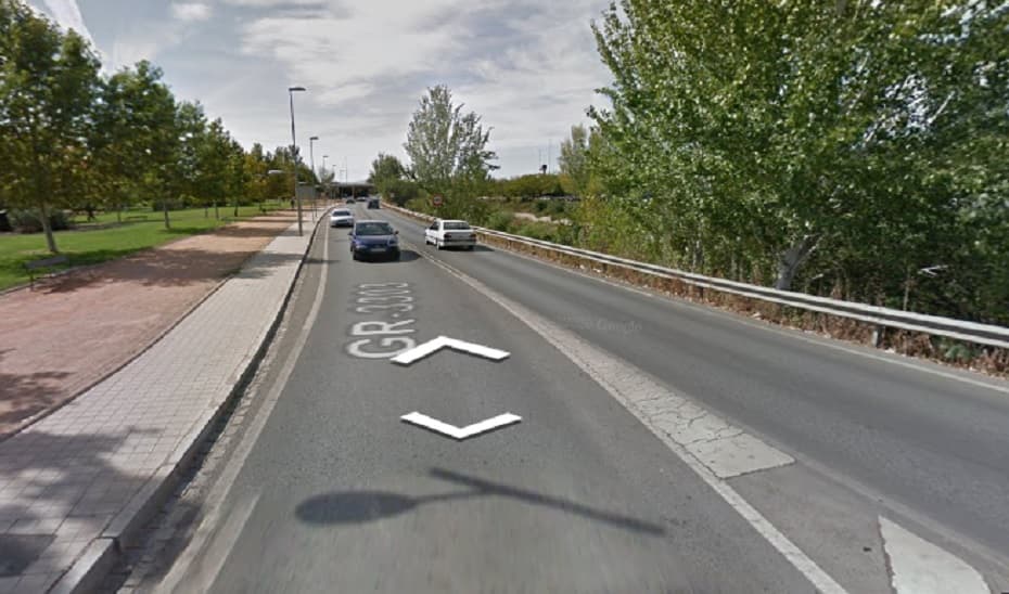 Un fallecido y una herida grave en un accidente de tráfico en Granada capital