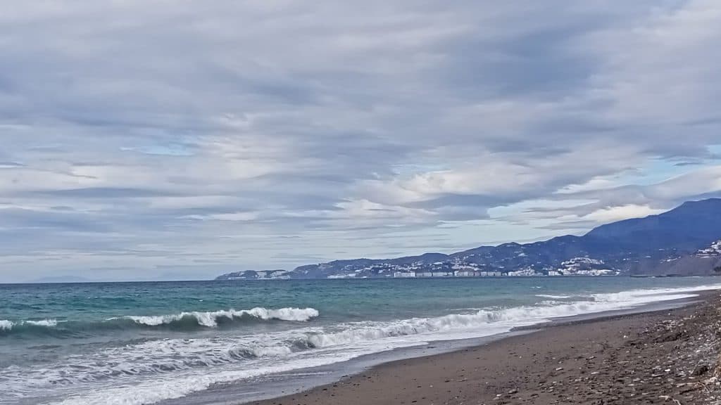 La Costa Tropical en aviso amarillo por fenómenos costeros