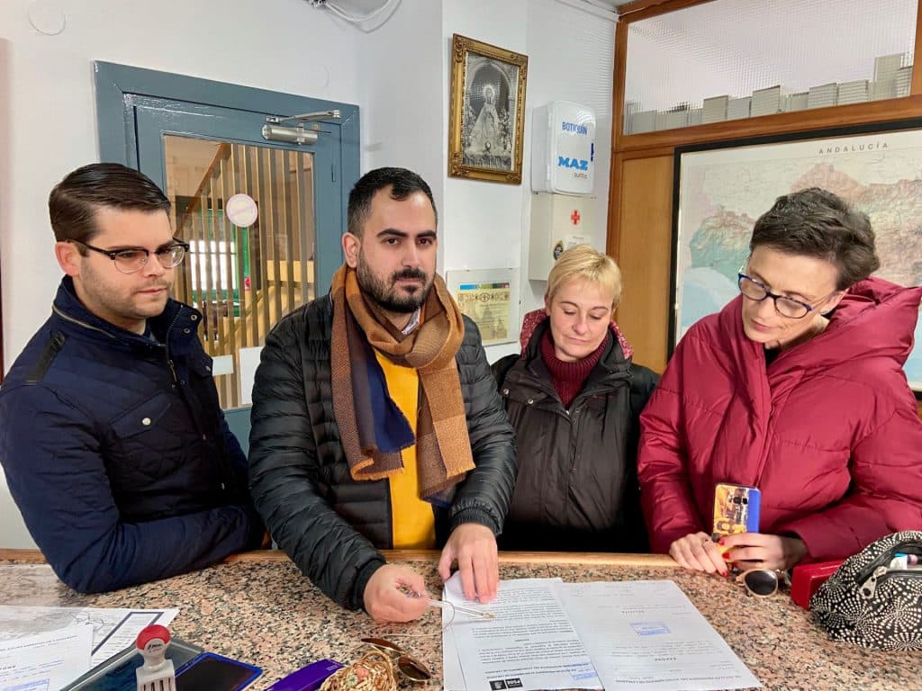 El PSOE «exige» al PP que el Ayuntamiento de Lanjarón «destine el 10% de las contrataciones a personas con discapacidad»