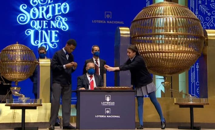 42833, cuarto premio vendido en la localidad granadina de Benalúa de las Villas