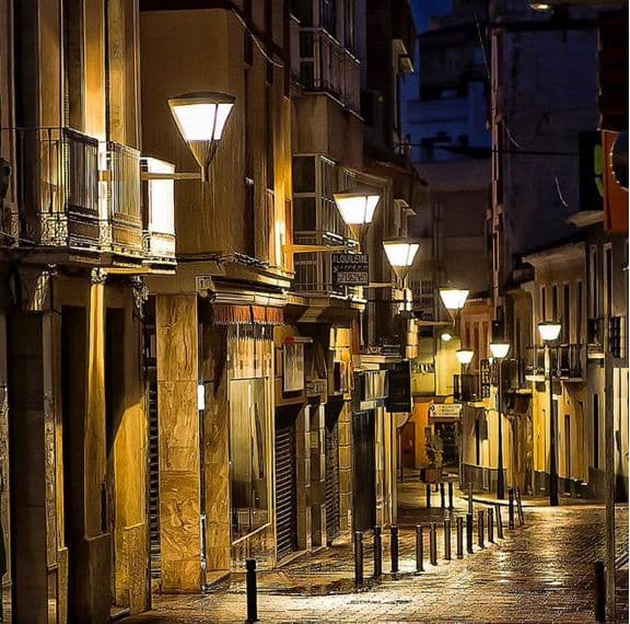 Motril iniciará próximamente la renovación de 8.000 puntos de luz en todo el municipio