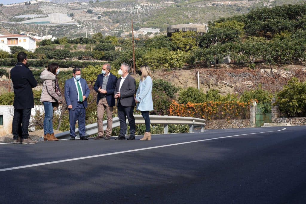 Finalizan las obras de ensanche de la carretera de Lentegí y el acondicionamiento de la vía entre Ítrabo y Molvízar