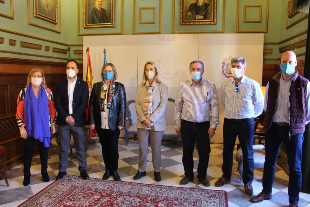 Ayuntamiento y Colegio Oficial de Aparejadores y Arquitectos Técnicos de Granada revalidan su colaboración