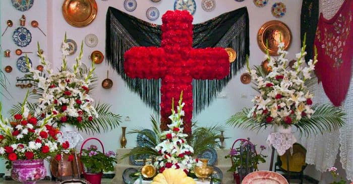 Motril se vuelca con las Cruces 2023 y serán 40 las que se podrán visitar del 29 de abril al 3 de mayo
