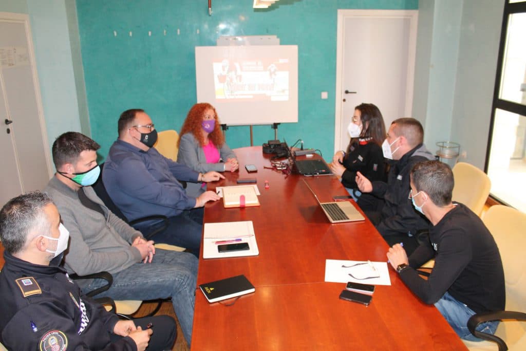Salobreña celebra la primera reunión técnica para la organización de la salida de la Vuelta Ciclista a España 2022