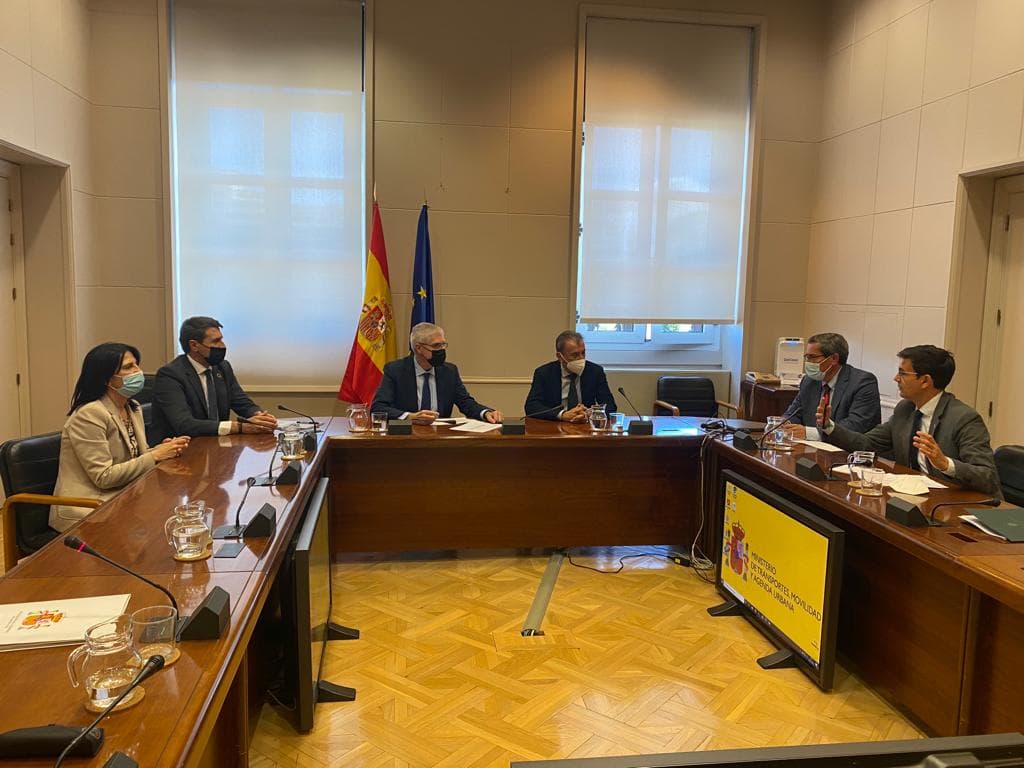 El Gobierno anuncia la próxima conexión de Granada con Málaga con dos frecuencias ferroviarias y una más a Madrid