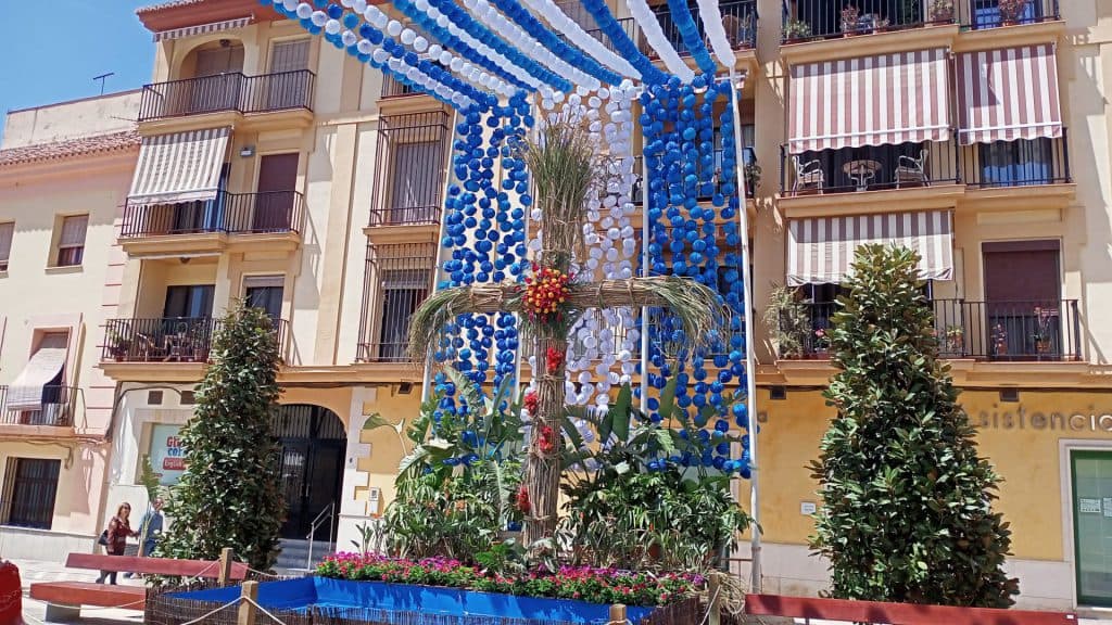 Motril inaugura las Cruces de Mayo 2022 en la Plaza de España