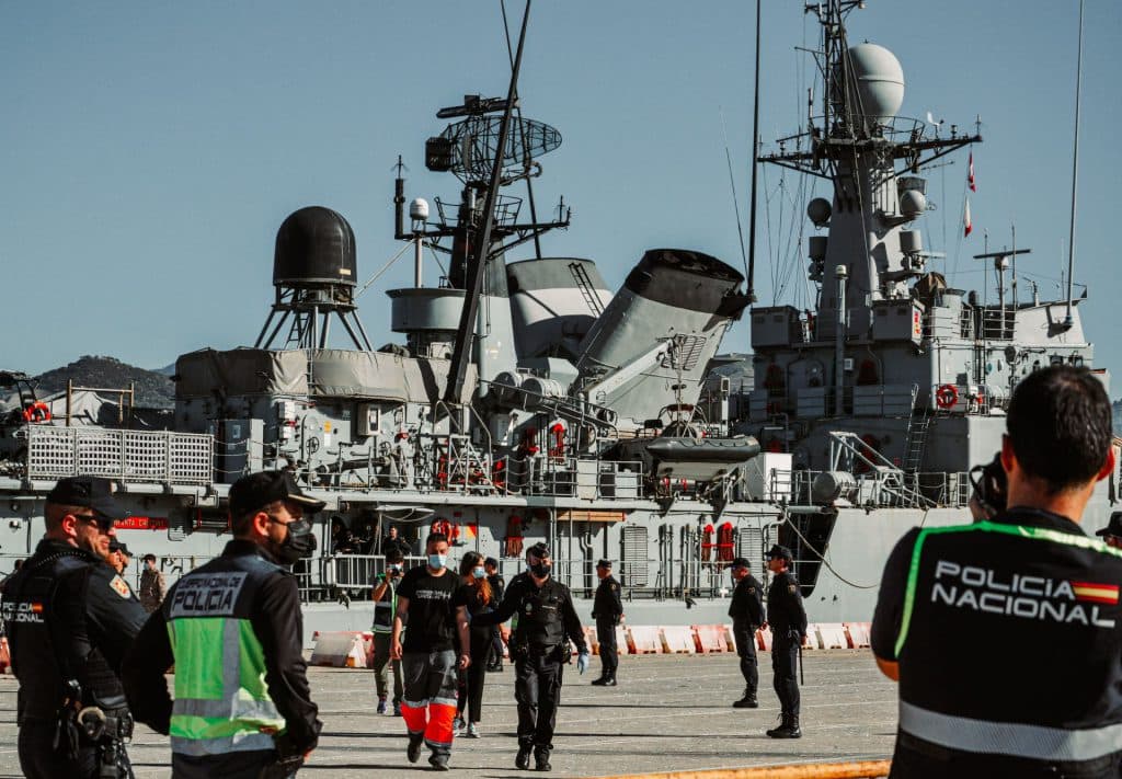 El patrullero de la Armada “Infanta Cristina” participa en el ejercicio de seguridad marítima y alerta antiterrorista en el Puerto de Motril