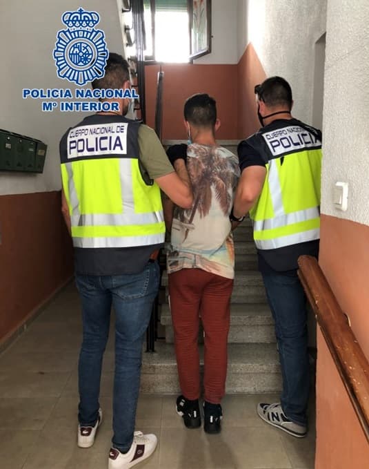 Detienen al autor del robo con violencia a una octogenaria que, además, tuvo que ser operada quirúrgicamente por las graves lesiones provocadas