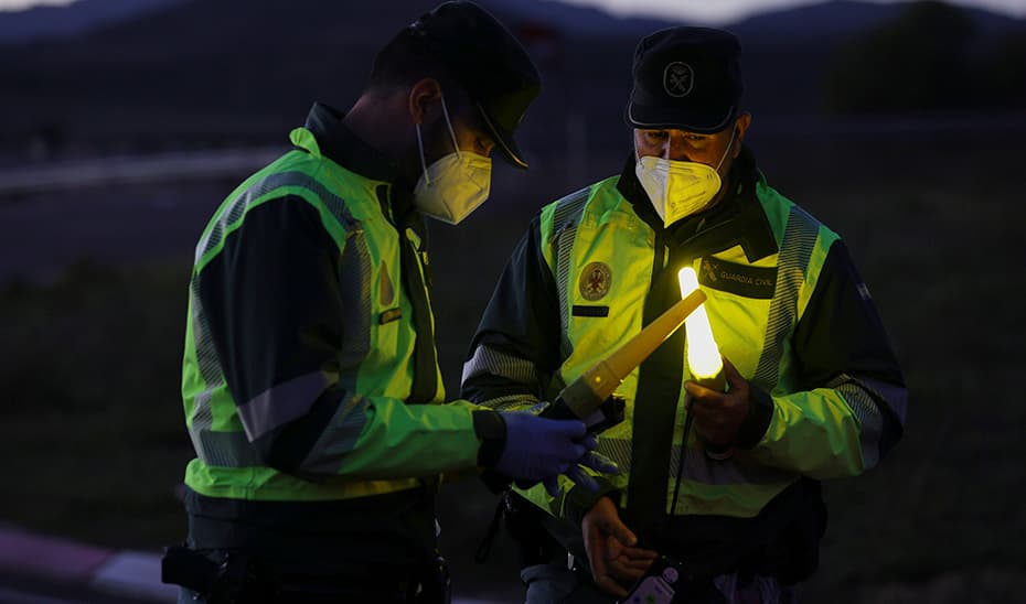 En España 444 conductores son detectados cada día al volante tras haber ingerido alcohol o drogas