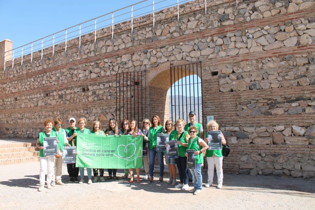 ‘Espacios sin humo’, Salobreña se suma al proyecto de la Asociación Española contra el Cáncer