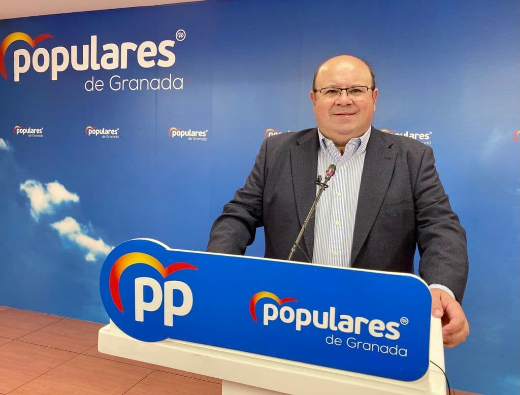 José Antonio Robles (PP): «El Gobierno da carpetazo a la conexión ferroviaria entre Granada y Motril»
